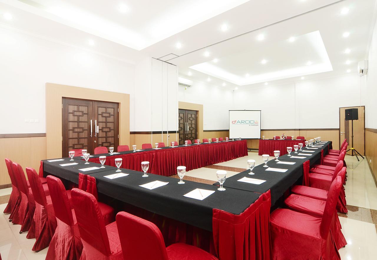 Hotel D'Arcici Hotel Plumpang